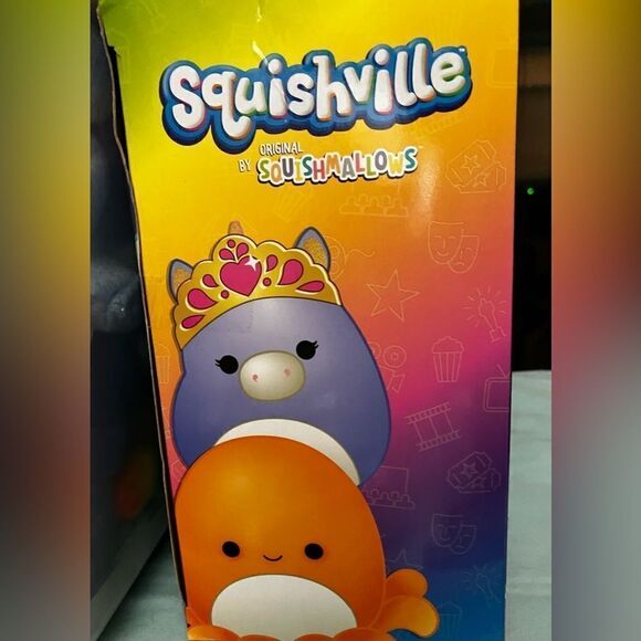 Squishville Cinema box with 2 vehicles  no cardboard box or bird squishville - Picture 13 of 15